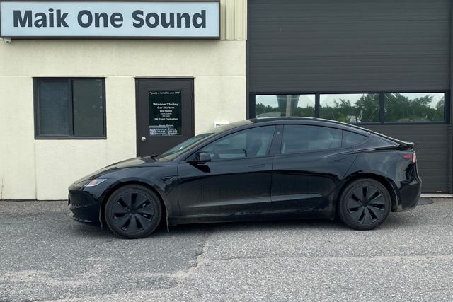 2025 Tesla Tesla3 with computer-cut premium automotive window tint